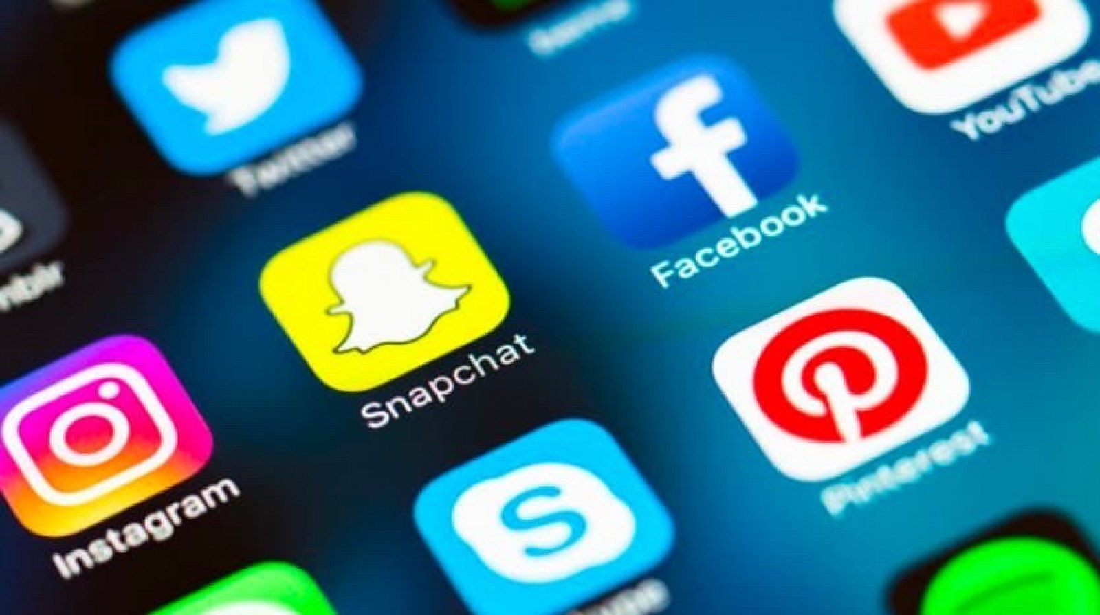 Facebook / Instagram