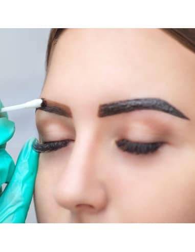 Formation teinture des cils et des sourcils